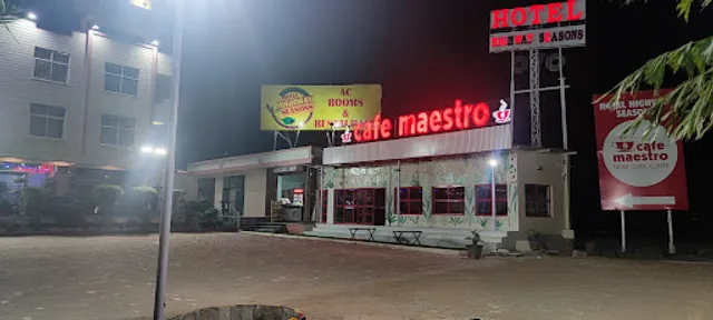 Hotel Highway Seasons