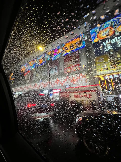 Haoyiduo Business & Trade Plaza Featured Food Street