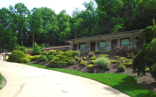 Jefferson Hills Motel