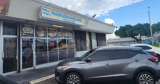Tradición Hondureña Pollos Yihre #1