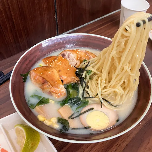 松鶴拉麵（逢甲店）