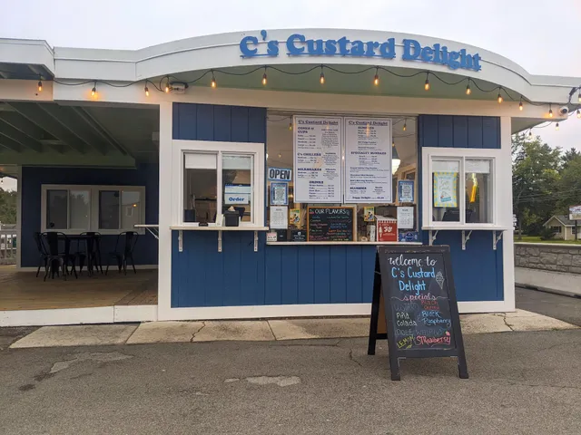 Lou Lou's Custard Delight