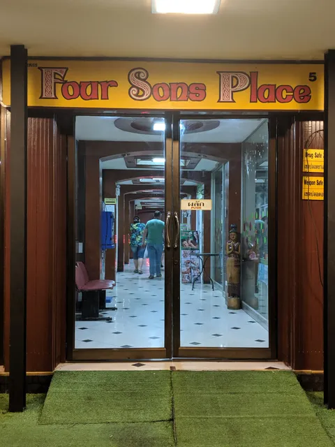 Four Sons Place โฟร์ซันเพลส
