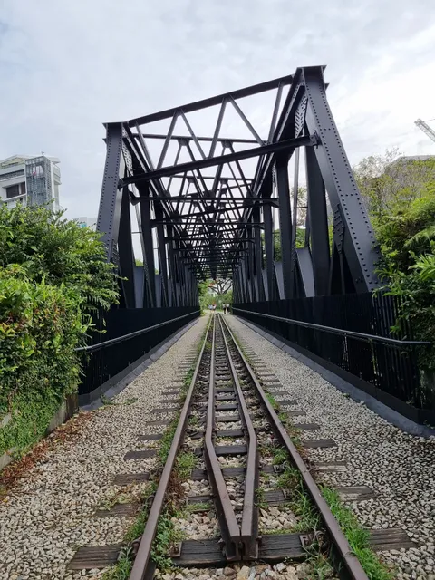 Rail Corridor Central
