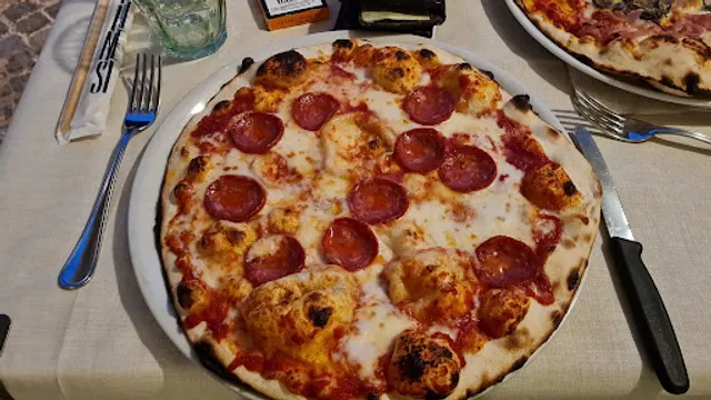 Ristorante Pizzeria Pina