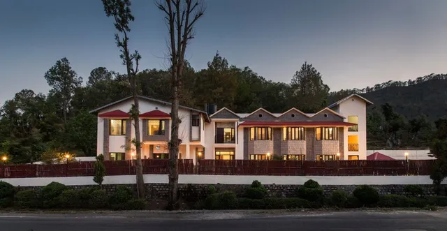 IVY The Boutique Hotel by Sukhmani Resorts