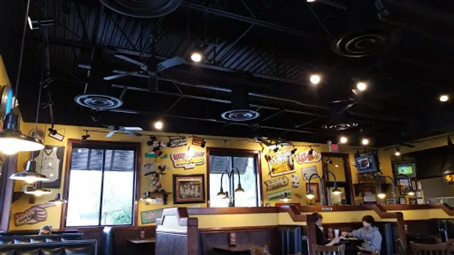 Zaxbys Chicken Fingers & Buffalo Wings