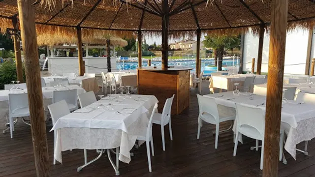 Bollicine Restaurant Music Context