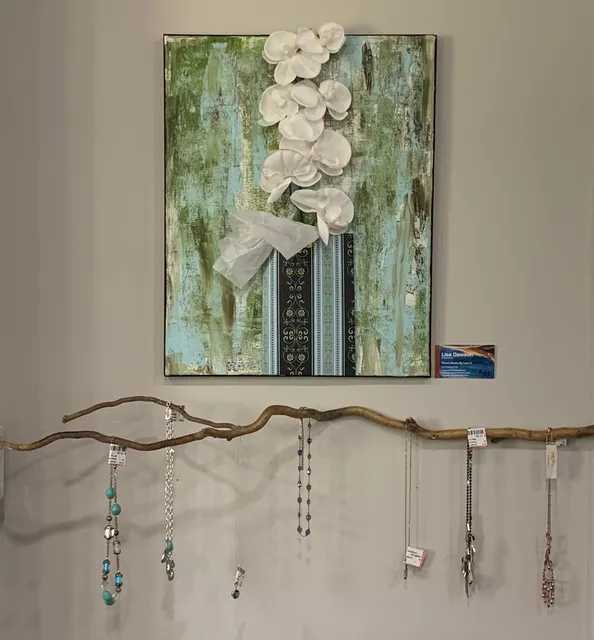 Sugar Creek Boutique & Consignments LLC