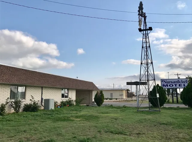 Nursanickel Motel