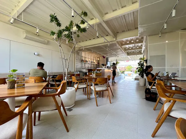 Daily Hub - Cafe & Co Work