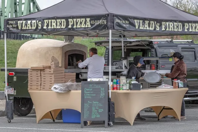 The Farmers Market at Forest Park