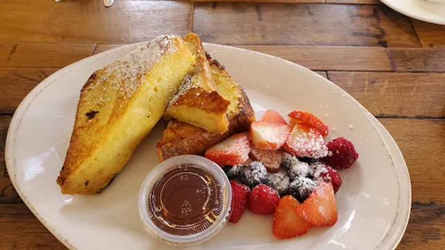 RAFAEL'S KITCHEN & MAD COFFEE