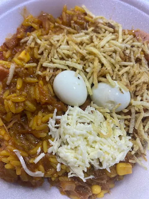 Donna massa pajuçara