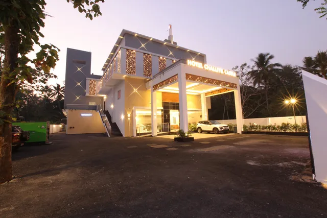 HOTEL CHALLIYIL CASTLE