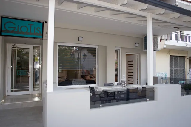 Giotis Apartments