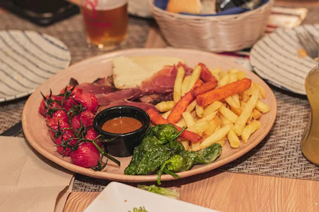 Restaurante Bar La Piscina