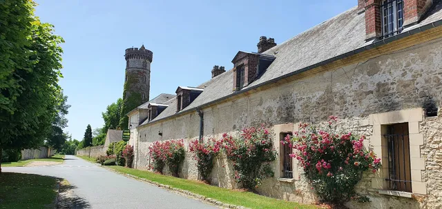 Hôtels Et Orangerie de Raray