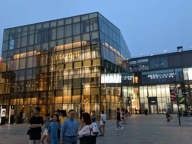 Star World International Hotel