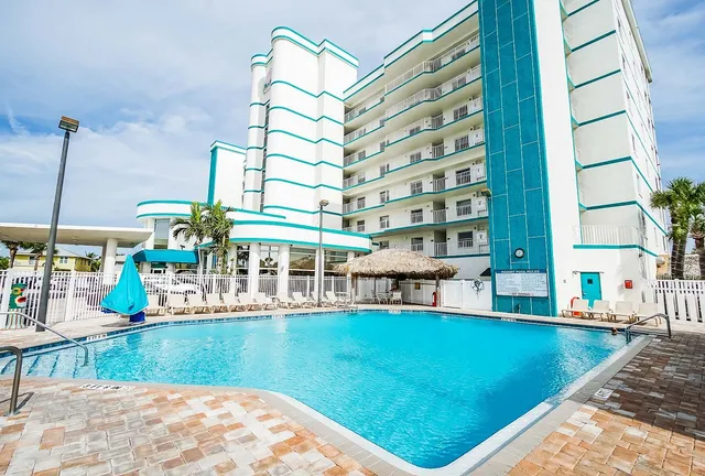 Discovery Beach Resort