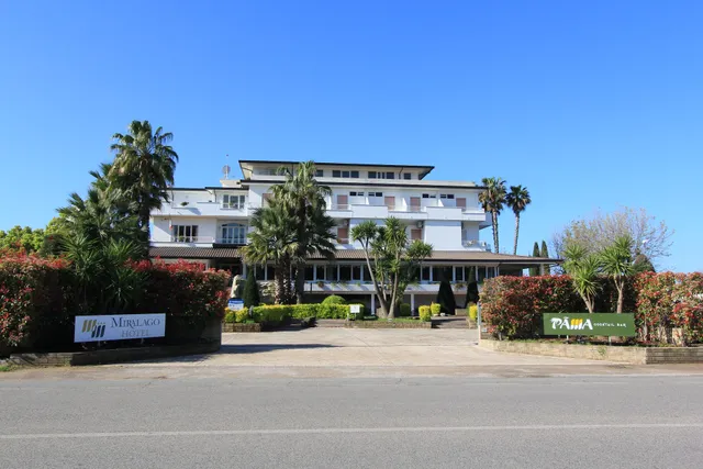 Hotel Miralago