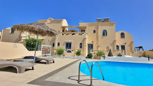 Leon Lux Apartments Santorini