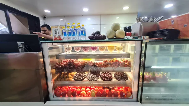 Haji Ali Fresh Fruit Juices