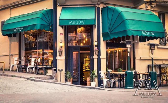 Mellow Kitchen & Cocktails