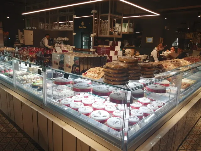 Busy Bee Cafeteria Fgura