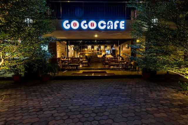 GO GO CAFE