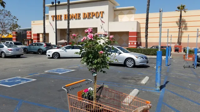 Esplanade Shopping Center