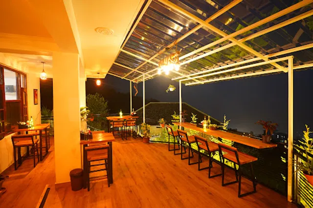 Young Monk Cafe Dharamkot