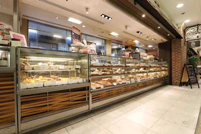 MAISON KAYSER Ikebukuro Sunshine City Store
