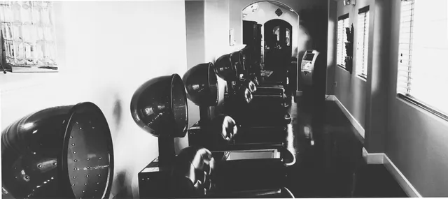 Villaggio Salon Suites