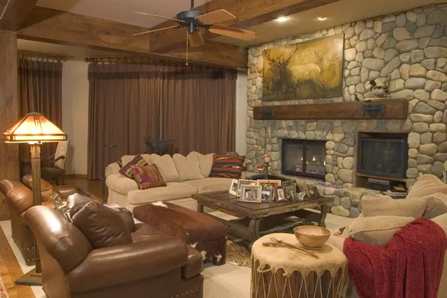 Topnotch Fine Furnishings & Interior Design