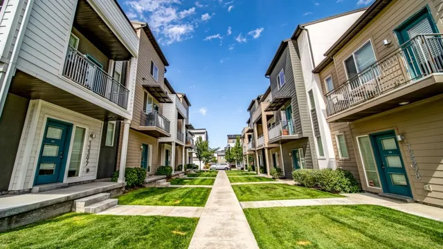 Solameer Townhomes