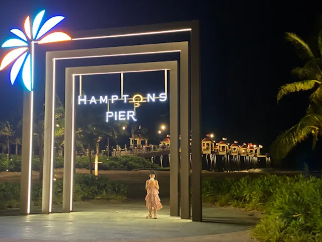 Hamptons Seafood & Grill Hồ Tràm