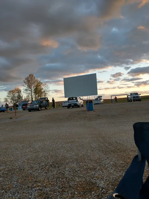 Holiday Drive-IN Theater