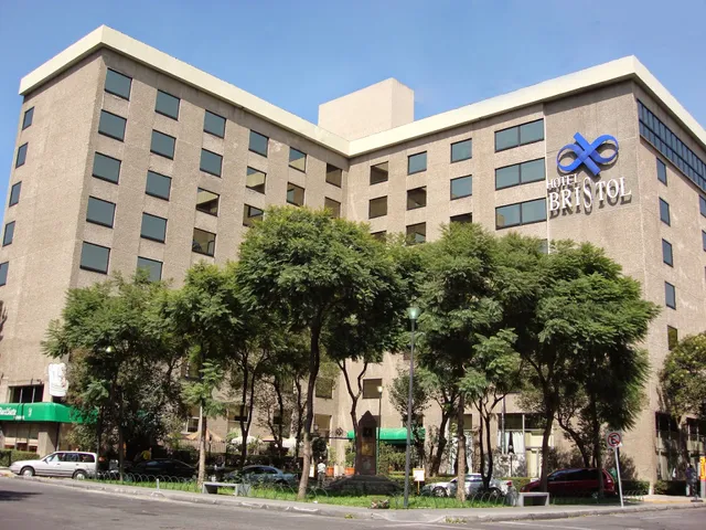 Hotel Bristol​