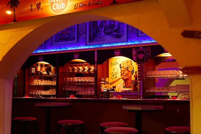 DESERS Tanzlokal-Bar mit Restaurant