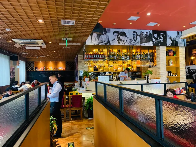 Annie's Italian Restaurant