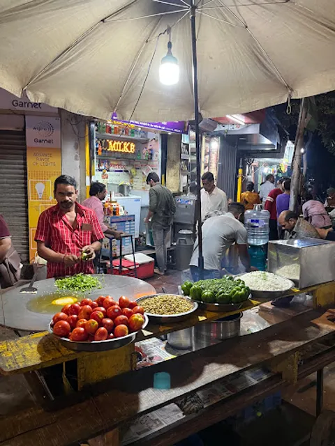 Edward Dosa and Pav Bhaji