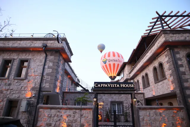 Capavista Cave House