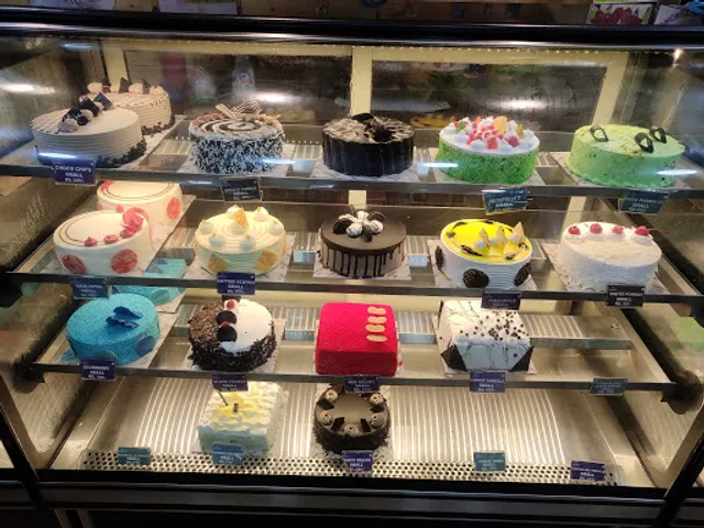 Caramella's Cake shop - Kothrud