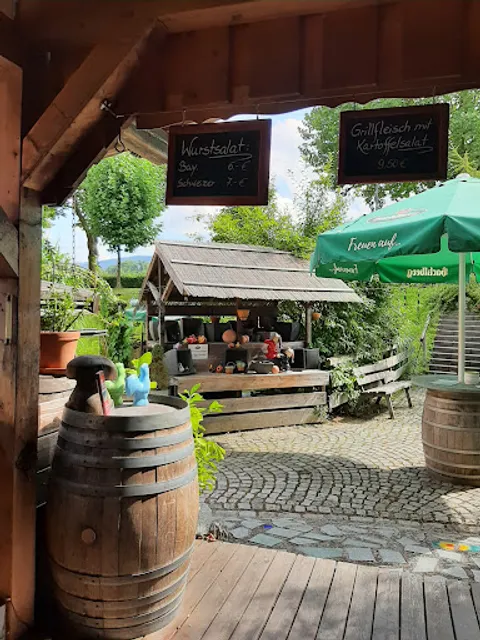 Nikolaus Pollok Pottery & Beer Garden