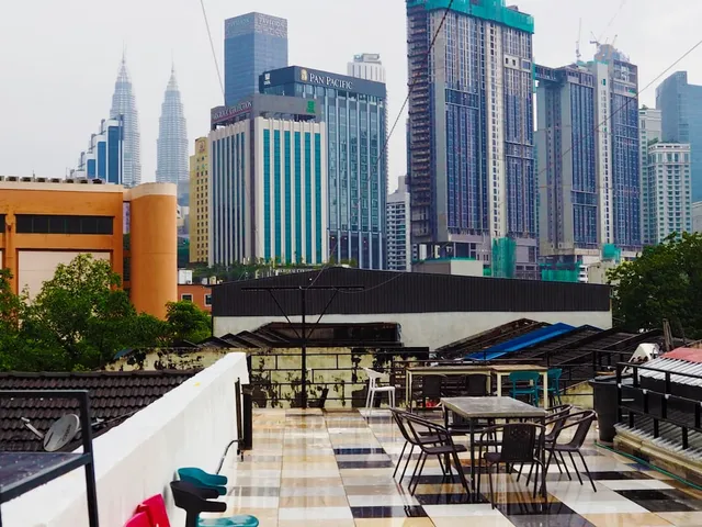 Bestow Capsule Hostel