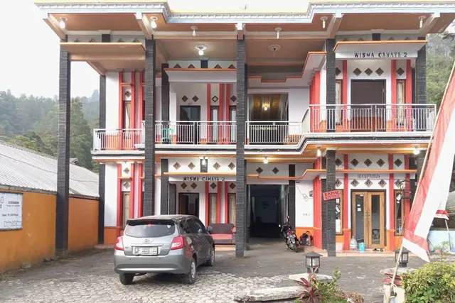 Villa Cahaya 2 Guci Mitra RedDoorz