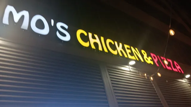 Mo's Chicken & Pizza
