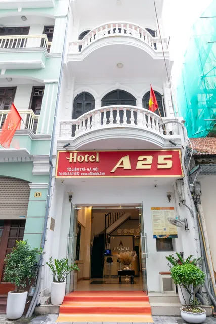 A25 Hotel - 12 Liên Trì