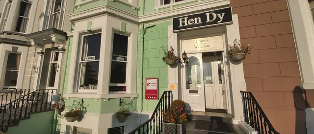 Hen-Dy B&B
